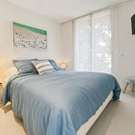 Apartment Bel 2 Couchages Avec Terrasse Centre *