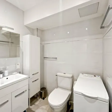 Apartment Bel 2 Couchages Avec Terrasse Centre Cannes
